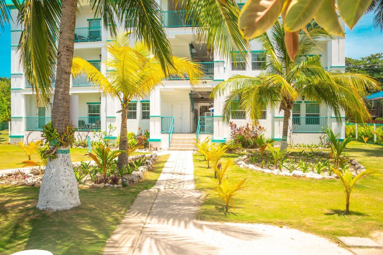 Best Western Grand Baymen Gardens ซานเปโดร ภายนอก รูปภาพ