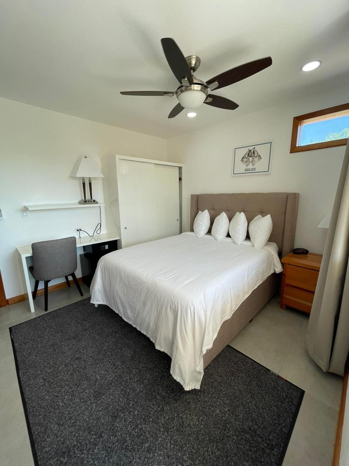 Best Western Grand Baymen Gardens ซานเปโดร ภายนอก รูปภาพ